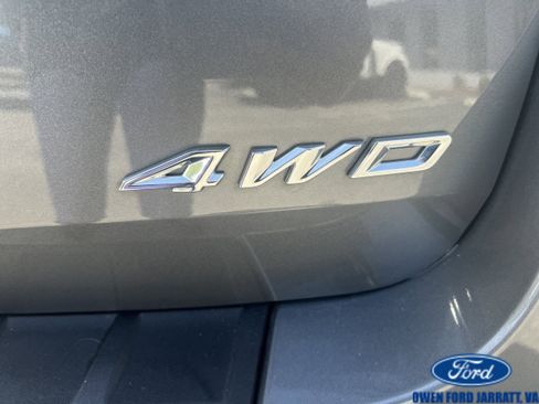 Used 2025 Ford Explorer ST-Line w/ Premium Package AWD/4WD image 14