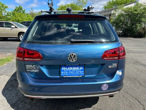 Used 2017 Volkswagen Golf Alltrack S AWD/4WD image 5
