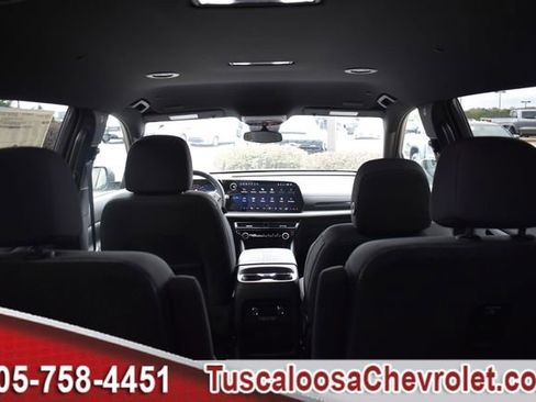 New 2025 Chevrolet Traverse LT w/ Driver Confidence Package image 10