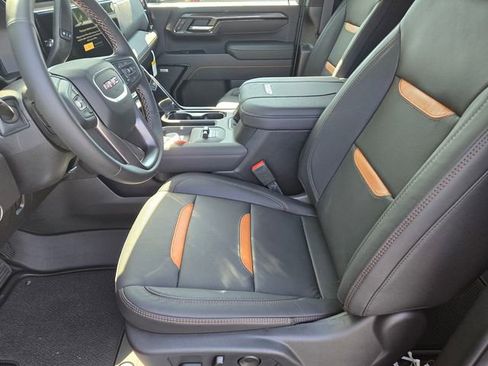 New 2026 GMC Sierra 3500 AT4 w/ AT4 Premium Plus Package AWD/4WD image 10