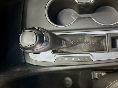 Used 2018 Chevrolet Equinox LT w/ Sun & Infotainment Package image 25