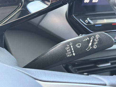 Certified 2023 Volkswagen ID.4 Pro RWD image 24