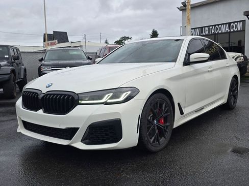 Used 2023 BMW 540i w/ M Sport Package image 5