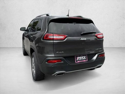 Used 2018 Jeep Cherokee Limited AWD/4WD image 5