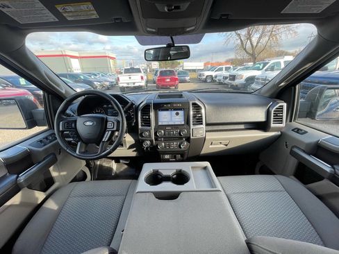 Used 2016 Ford F150 XLT w/ Equipment Group 302A Luxury AWD/4WD image 22