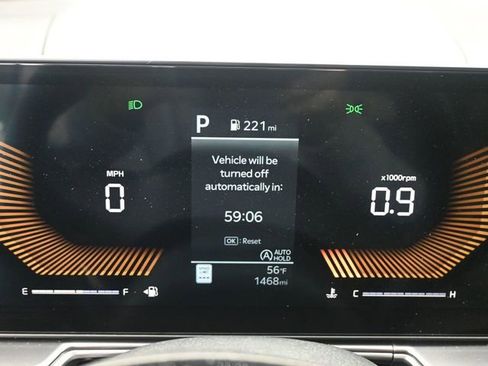 Used 2025 Kia Sorento S image 8