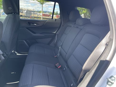 Used 2026 Chevrolet Equinox LT AWD/4WD image 14