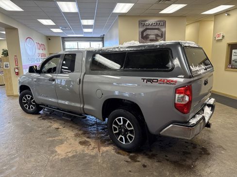 Used 2018 Toyota Tundra SR5 image 8
