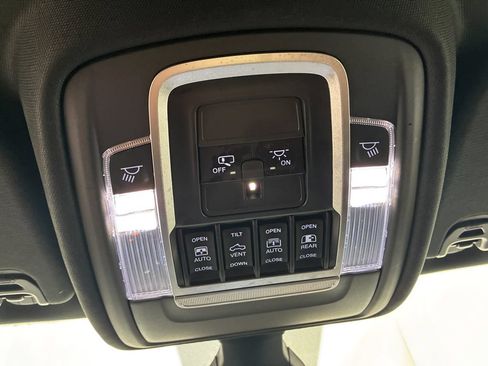 Used 2020 RAM 1500 Big Horn AWD/4WD image 22