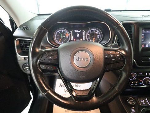 Used 2020 Jeep Cherokee Latitude Plus AWD/4WD image 18