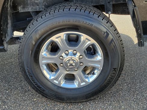 Used 2024 RAM 2500 Big Horn image 10