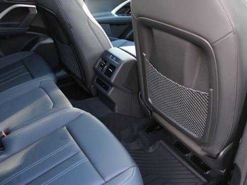 New 2025 Audi Q5 2.0T Premium image 47