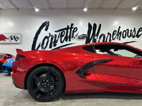 Used 2024 Chevrolet Corvette Stingray Preferred Cpe w/ Z51 Performance Package image 4