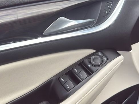 Used 2023 Buick Enclave Essence w/ Experience Buick Package image 26