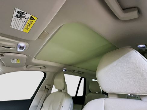 Used 2020 Volvo XC90 T5 Momentum image 27