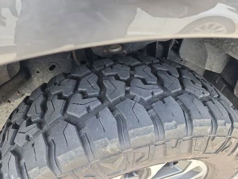 Used 2019 Ford F150 XLT w/ Equipment Group 302A Luxury AWD/4WD image 10