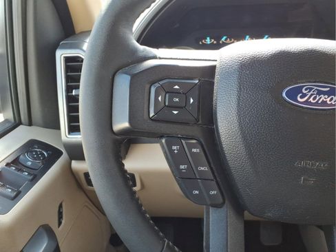 Used 2018 Ford F150 XLT w/ Equipment Group 302A Luxury AWD/4WD image 11