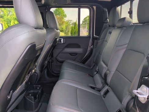 New 2026 Jeep Gladiator Mojave AWD/4WD image 14