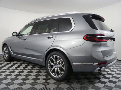 Used 2026 BMW X7 xDrive40i image 5