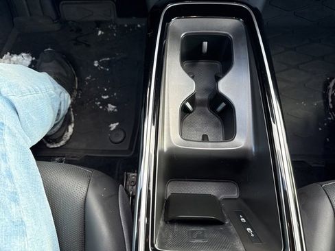 Used 2023 Volkswagen ID.4 Pro S image 22