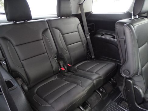 Used 2018 GMC Acadia SLT image 44