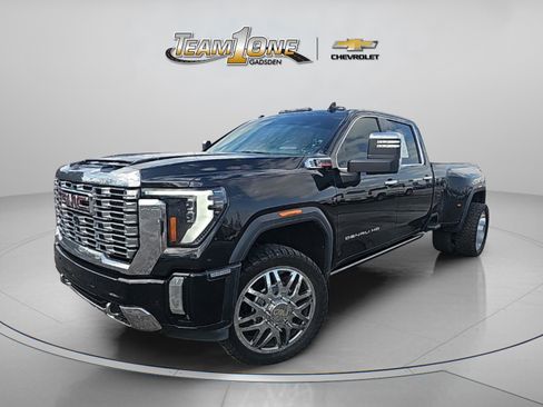 Used 2024 GMC Sierra 3500 Denali w/ Denali Reserve Package image 4