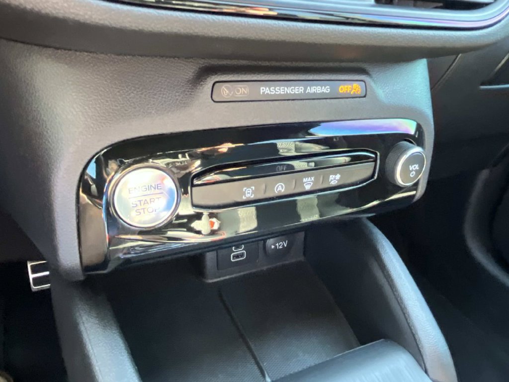 Used 2024 Ford Escape ST-Line w/ Tech Pack #1 FWD image 38