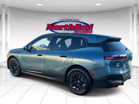 Used 2023 BMW iX xDrive50 w/ Convenience Package image 5