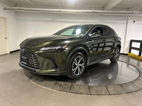 Used 2023 Lexus RX 350 Premium w/ Accessory Package AWD/4WD image 4