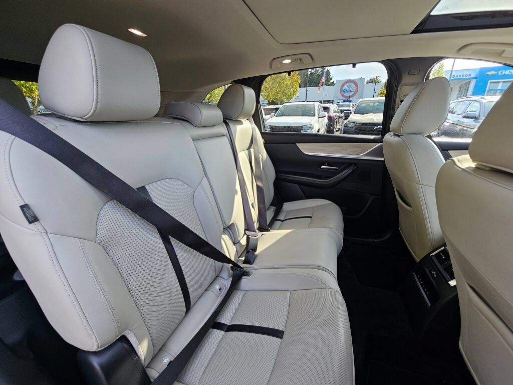 Certified 2025 MAZDA CX-90 Plug-In Hybrid w/Premium Sport AWD/4WD image 30