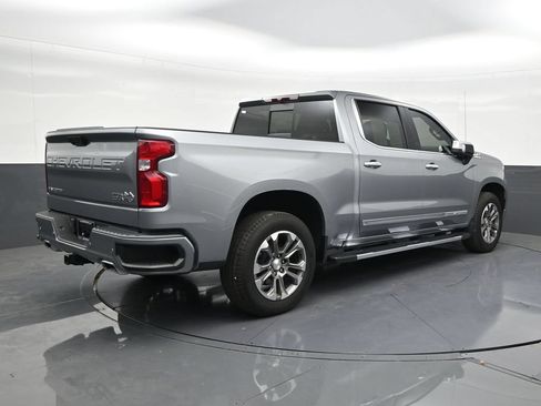 Used 2024 Chevrolet Silverado 1500 High Country RWD image 5