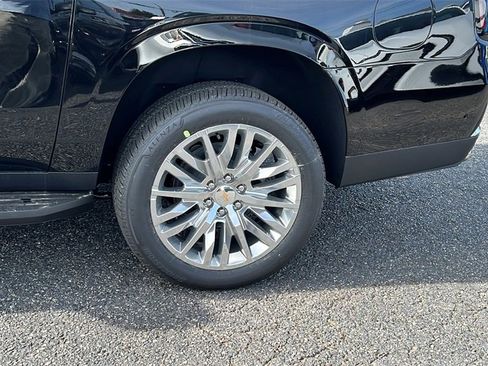 New 2026 Chevrolet Suburban Premier w/ Sun And Tow Package image 9