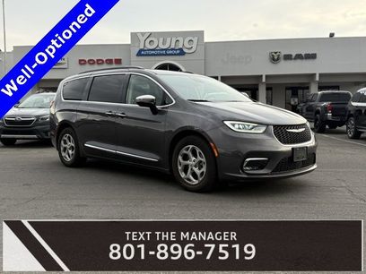 Used 2023 Chrysler Pacifica Limited