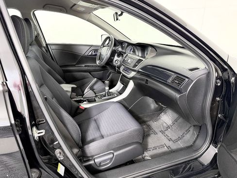 Used 2015 Honda Accord Sport image 37