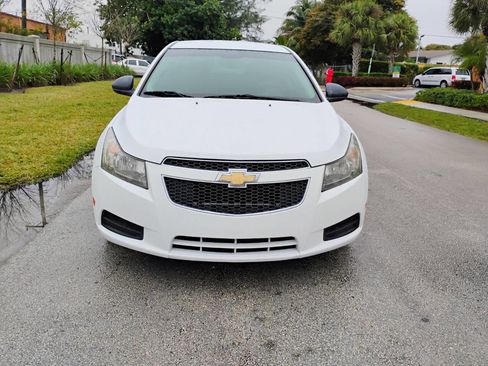 Used 2014 Chevrolet Cruze LS image 7