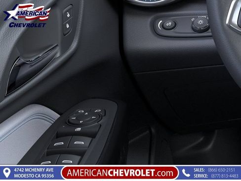 Used 2026 Chevrolet Trax LT w/ Sunroof Package FWD image 48