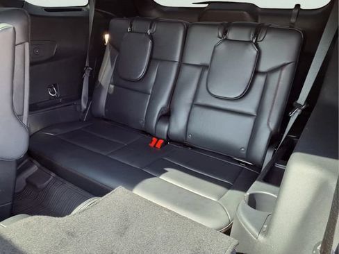 Used 2025 Ford Explorer ST AWD/4WD image 28