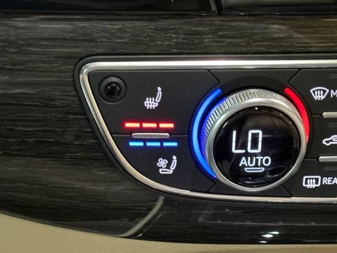 Used 2018 Audi Q7 3.0T Premium Plus AWD/4WD image 27