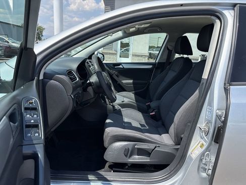 Used 2013 Volkswagen Golf 4-Door image 20