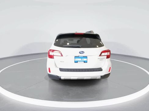 Used 2015 Subaru Outback 3.6R Limited AWD/4WD image 7