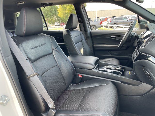 Used 2024 Honda Passport Black Edition image 27