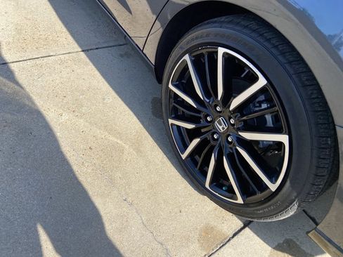 Used 2024 Honda Accord Touring image 30