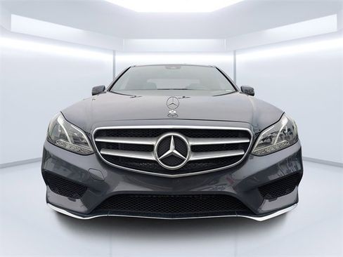 Used 2016 Mercedes-Benz E 350 Sedan w/ Premium Package image 8