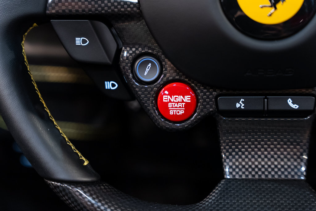 Certified 2021 Ferrari F8 Tributo RWD image 24