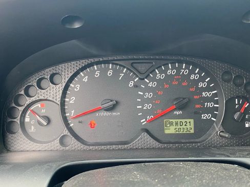 Used 2002 MAZDA Tribute ES image 9