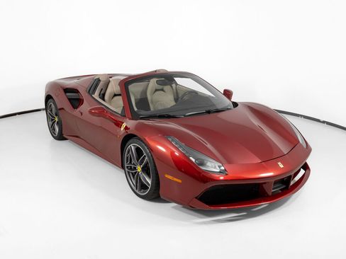 Used 2019 Ferrari 488 Spider RWD image 12