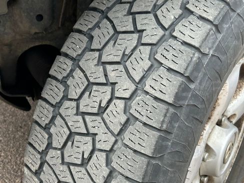 Used 2000 Toyota Land Cruiser Base image 7