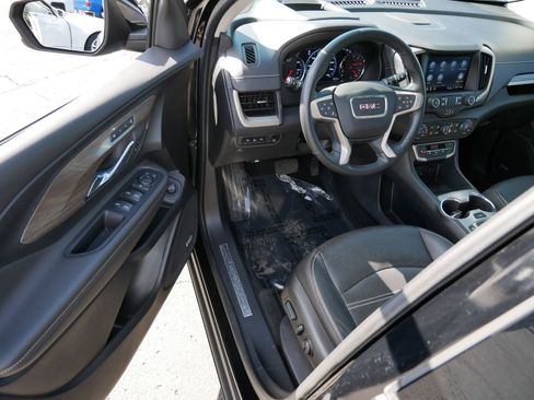 Used 2023 GMC Terrain Denali AWD/4WD image 9