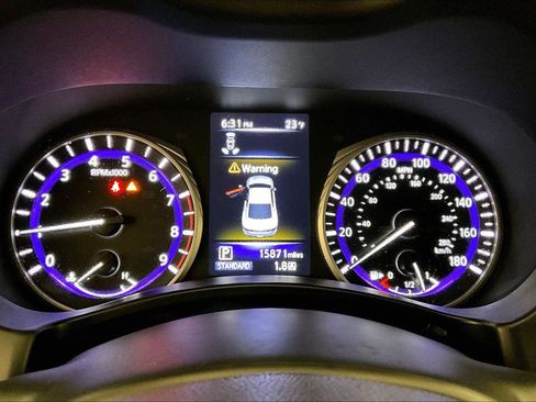 Used 2018 INFINITI Q60 3.0t Luxe w/ Sensory Package 3.0T Luxe image 19