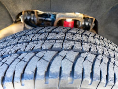 Used 2024 GMC Sierra 3500 SLT w/ X31 Off-Road Package image 29